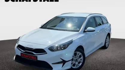 Gebraucht Kia Ceed Sportswagon Vision 140 PS (102 kW) 2025 Weiss ((wd) cararraweiss) Kombi