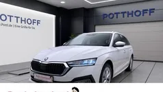 Weiss Gebraucht 2023 Skoda Octavia Style Kombi | 21.977 € (Guter Preis)