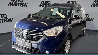 Blau Gebraucht 2020 Dacia Dokker Comfort Van / Kleinbus | 14.430 € (Fairer Preis)