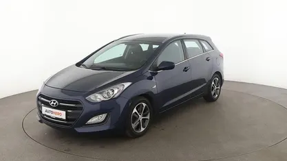 Blau Gebraucht 2016 Hyundai i30 Trend Kombi | 9.570 € (Fairer Preis)