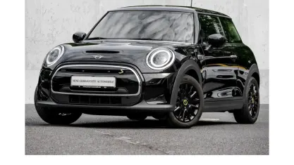 Gebraucht Mini Cooper SE Classic 135 kW (184 PS) 2023 Schwarz Kleinwagen