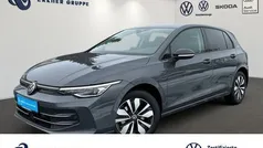Delfingrau metallic Gebraucht 2024 VW Golf VIII Goal Limousine | 30.499 € (Superpreis)