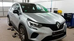 Grau Gebraucht 2023 Renault Captur Evolution SUV | 22.999 € (Fairer Preis)
