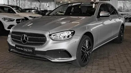 Metalliclack hightechsilber Gebraucht 2022 Mercedes E300 Avantgarde Limousine | 36.870 € (Fairer Preis)