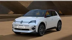 Weiß Neu 2025 Renault R5 Iconic Kleinwagen | 30.995 € (Fairer Preis)