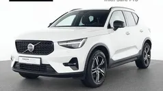 Weiß Gebraucht 2025 Volvo XC40 Plus SUV | 36.990 € (Fairer Preis)