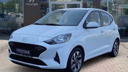 Gebraucht Hyundai i10 Trend 63 PS (46 kW) 2025 Atlas white Kleinwagen