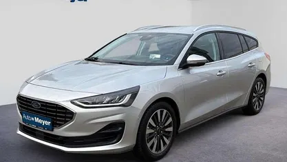 Silber Gebraucht 2023 Ford Focus Titanium X Kombi | 20.790 € (Fairer Preis)