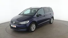 Blau Gebraucht 2018 VW Touran Comfortline Van / Kleinbus | 22.370 € (Fairer Preis)