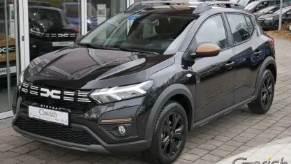 Gebraucht Dacia Sandero Extreme 91 PS (66 kW) 2025 Perlmuttschwarz metallic Limousine