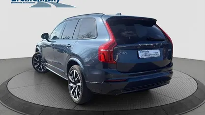 Gebraucht Volvo XC90 Ultimate 235 PS (172 kW) 2023 Denim blue (blau) SUV