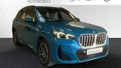 Gebraucht BMW X1 M Sport 163 PS (119 kW) 2024 Blue bay lagoon metallic SUV