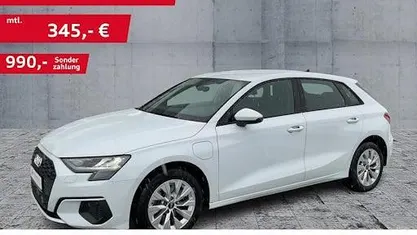 Begagnad Audi A3 Advanced 204 HK (150 kW) 2022 Vit Sedan