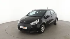 Schwarz Gebraucht 2016 Kia Rio Limousine | 8.880 € (Fairer Preis)