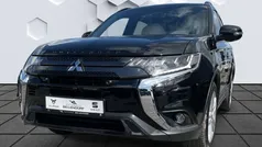 Gebraucht 2020 Mitsubishi Outlander Spirit+ SUV | 20.880 € (Guter Preis)