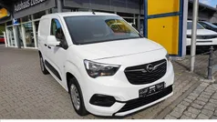 Weiss Gebraucht 2020 Opel Combo Van / Kleinbus | 14.450 € (Fairer Preis)