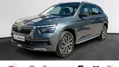 Quarzgrau metallic Gebraucht 2020 Skoda Kamiq Style SUV | 16.240 € (Fairer Preis)