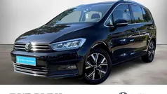 Schwarz Gebraucht 2021 VW Touran Highline Van / Kleinbus | 29.990 € (Fairer Preis)