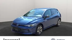 Blau Gebraucht 2024 VW Golf VIII Goal Limousine | 26.822 € (Guter Preis)