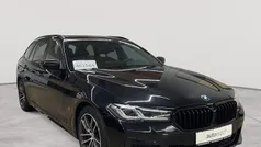 Saphirschwarz metallic Gebraucht 2021 BMW 530 Sport Line Kombi | 37.990 € (Fairer Preis)