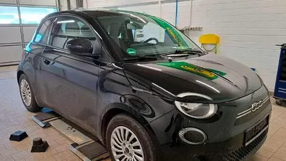 Gebraucht 2023 Fiat 500e Kleinwagen | 23.999 € (Fairer Preis)