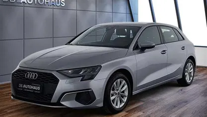 Second-hand Audi A3 Comfort 150 CP (110 kW) 2023 Argintiu Berlinǎ