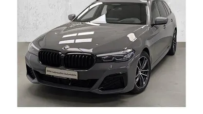 Gebraucht BMW 530 M Sport 286 PS (210 kW) 2021 Grau Kombi