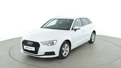 Weiß Gebraucht 2017 Audi A3 Comfort Limousine | 17.120 € (Fairer Preis)
