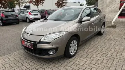 Usata Renault Mégane Expression 110 CV (80 kW) 2012 Beige Berlina