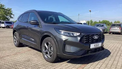 Gebraucht 2025 Ford Kuga ST-Line SUV | 32.890 € (Fairer Preis)