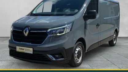 Gebraucht Renault Trafic Komfort 131 PS (96 kW) 2022 Grau Van / Kleinbus