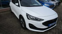 Weiß Gebraucht 2022 Ford Focus Titanium Limousine | 20.990 € (Guter Preis)