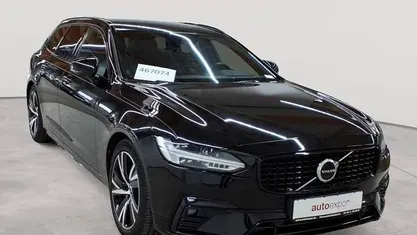 Gebraucht Volvo V90 R-Design 190 PS (139 kW) 2020 Onyx schwarzmetallic Kombi