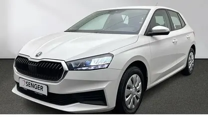 Begagnad Skoda Fabia Active 65 HK (47 kW) 2023 Vit Halvkombi
