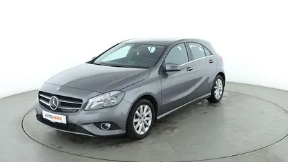 Grau Gebraucht 2015 Mercedes A180 Style Limousine | 16.390 € (Fairer Preis)