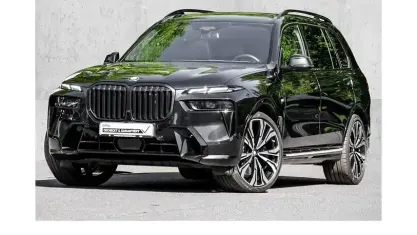 Gebraucht BMW X7 M Sport 352 PS (258 kW) 2023 Schwarz SUV