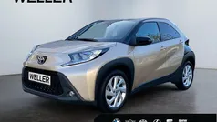 Beige Gebraucht 2022 Toyota Aygo Pulse Kleinwagen | 16.760 € (Fairer Preis)