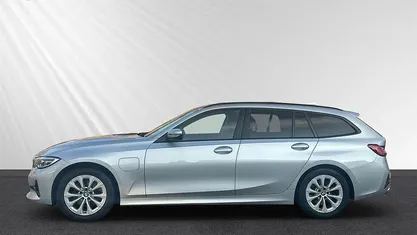 Gebraucht BMW 320e Advantage 163 PS (119 kW) 2021 Silber Kombi