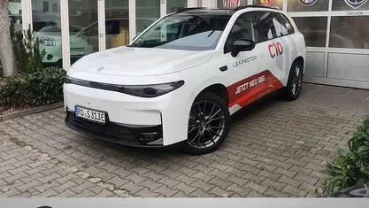 Gebraucht Leapmotor C10 215 PS (158 kW) 2025 Weiß SUV