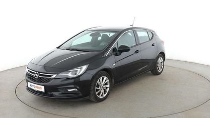 Używany Opel Astra Innovation 200 KM (147 kW) 2018 Czarny Sedan/Limuzyna