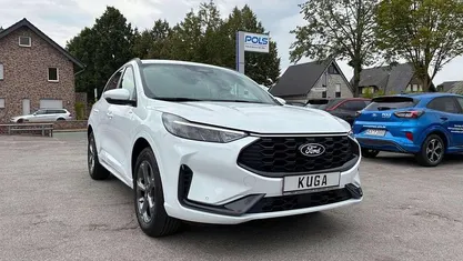 Gebraucht 2025 Ford Kuga ST-Line SUV | 32.990 € (Fairer Preis)