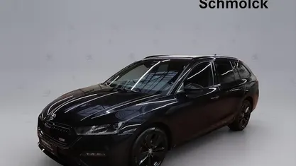 Blackmagic perleffekt Gebraucht 2022 Skoda Octavia RS Kombi | 29.890 € (Fairer Preis)