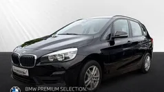 Schwarz Gebraucht 2020 BMW 218 Active Tourer Advantage Van / Kleinbus | 16.890 € (Fairer Preis)