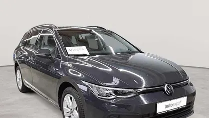 Gebraucht VW Golf VIII Life 116 PS (85 kW) 2022 Uranograu Kombi