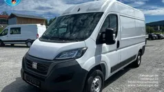 Weiß Gebraucht 2023 Fiat Ducato Van | 29.990 € (Guter Preis)