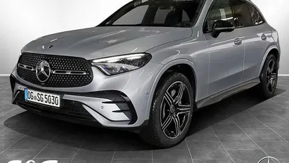 Gebraucht Mercedes GLC300 Night 258 PS (189 kW) 2025 Metalliclack hightechsilber SUV