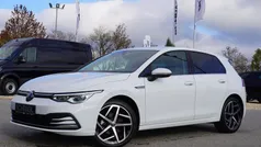 Pure white Gebraucht 2024 VW Golf VIII Style Limousine | 30.890 € (Fairer Preis)