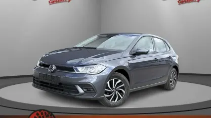 Gebraucht VW Polo Life 116 PS (85 kW) 2023 Rauchgrau metallic Kleinwagen