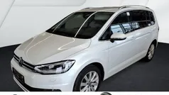 Oryxweiß perlmutteffekt Gebraucht 2024 VW Touran Highline Van / Kleinbus | 36.180 € (Fairer Preis)