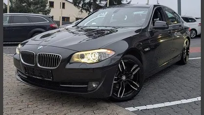 Gebraucht BMW 523 Sport Line 204 PS (150 kW) 2011 Grau Limousine
